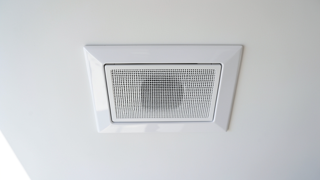 Duct Cleaning vs. Replacement: What’s Best for Your Apopka Property?