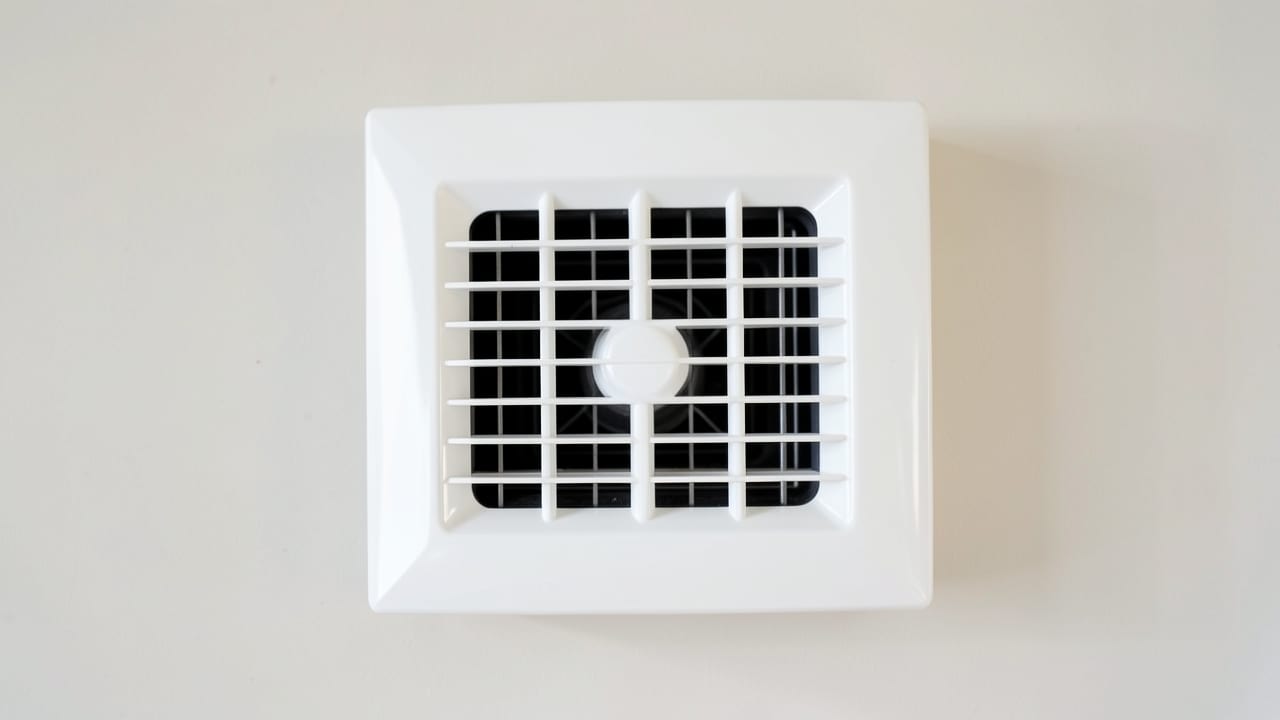 Bathroom Exhaust Fan Cleaning in Highland Park, IL in Highland Park