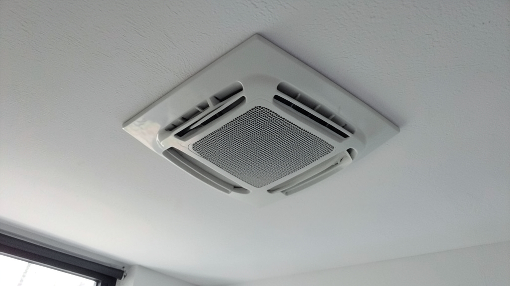 How Dirty Air Ducts Worsen Allergies and What Manhattan Homeowners Can Do